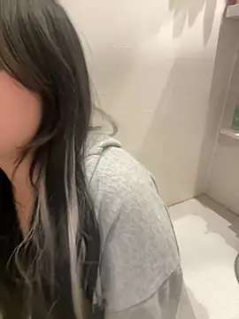 Snapshot of Rei1216xo chatting on March 16, 2025, 1:17 pm Rei1216xo online show from March 16, 2025, 1:17 pm