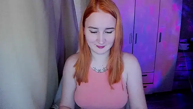 Snapshot of KeiraNight chatting on May 1, 2026, 4:06 am KeiraNight online show from May 1, 2026, 4:06 am
