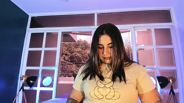 sabrinamilani online show from May 22, 2026, 7:34 pm