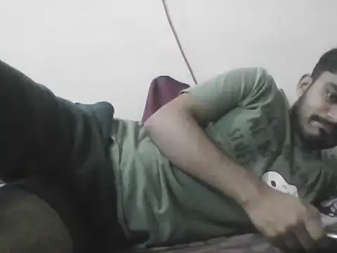 Snapshot of aditya2004_ chatting on December 3, 2025, 9:09 am aditya2004 online show from December 3, 2025, 9:09 am