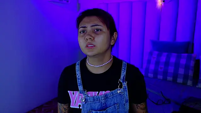 Snapshot of alaia-rogers chatting on October 24, 2025, 11:42 am alaia-rogers online show from October 24, 2025, 11:42 am