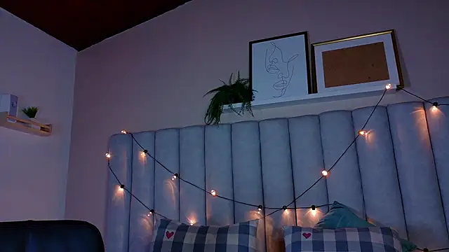 Snapshot of alaia-rogers chatting on February 11, 2026, 11:43 am alaia-rogers online show from February 11, 2026, 11:43 am