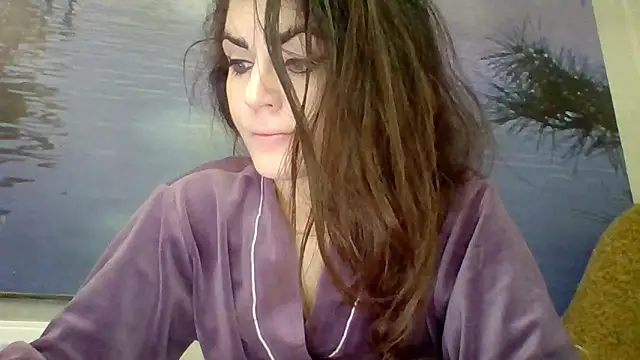 AliceTailor online show from May 13, 2026, 9:27 am