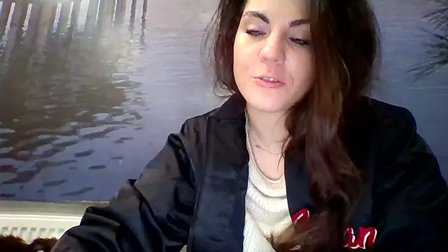 Snapshot of AliceTailor chatting on February 25, 2026, 8:41 pm AliceTailor online show from February 25, 2026, 8:41 pm