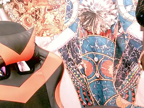 Snapshot of Harl3ysugar4u chatting on February 24, 2025, 1:53 pm Harl3ysugar4u online show from February 24, 2025, 1:53 pm