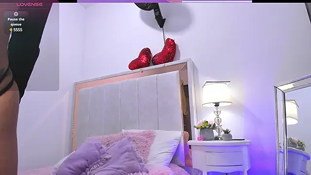 michelle madson  online show from March 7, 2025, 2:34 pm