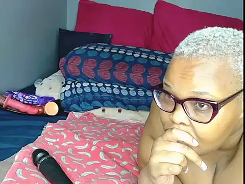 fatafricanqueen online show from June 26, 2026, 10:43 am