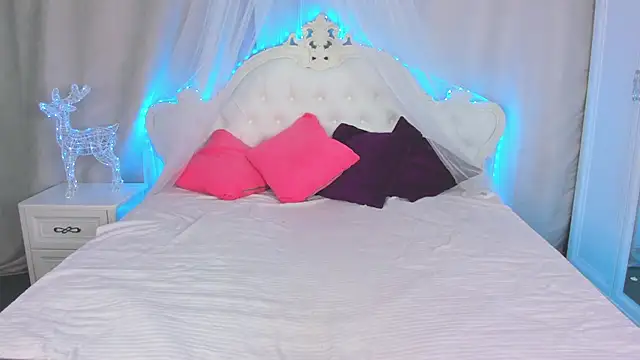 Snapshot of VitalinaBlue chatting on March 12, 2025, 2:45 pm VitalinaBlue online show from March 12, 2025, 2:45 pm