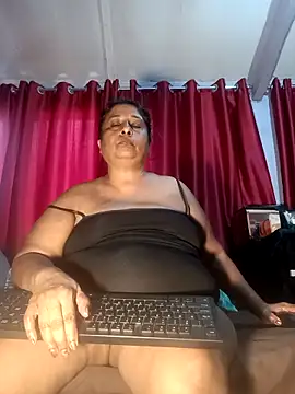 Snapshot of raniofsex02 chatting on May 12, 2026, 5:15 am raniofsex02 online show from May 12, 2026, 5:15 am