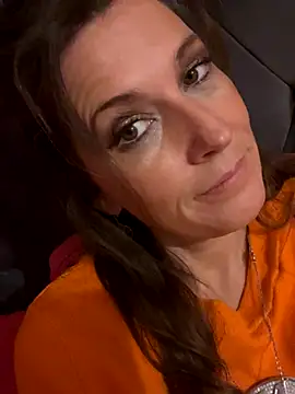 Lwhite1 online show from October 14, 2025, 11:47 pm