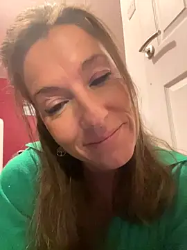 Lwhite1 online show from October 29, 2025, 4:50 pm