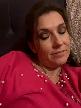 Lwhite1 online show from November 12, 2025, 12:48 am