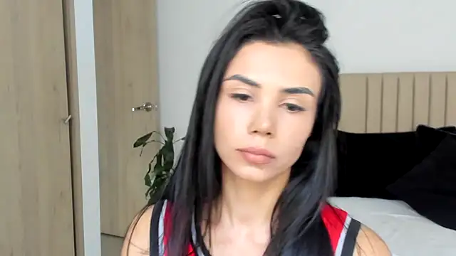 AnaHenao online show from November 1, 2025, 9:19 pm