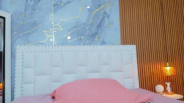 littleebonny online show from October 13, 2025, 12:40 pm