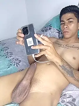 Eduardomieres online show from January 8, 2025, 8:18 pm