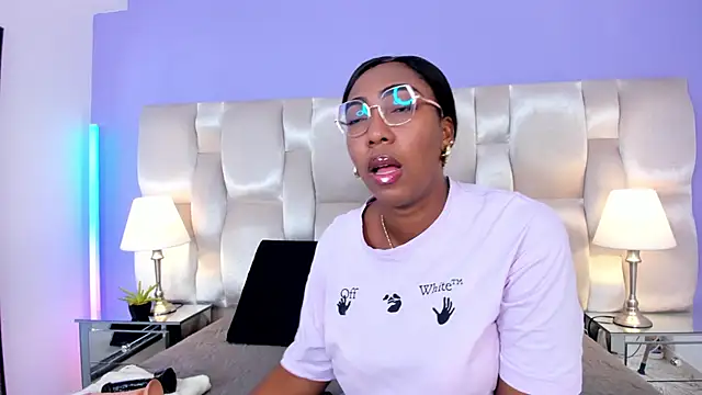 dirtyvictoria online show from October 13, 2025, 12:51 pm