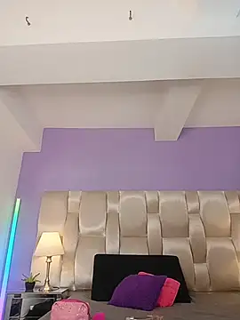 dirtyvictoria online show from November 22, 2025, 12:04 pm