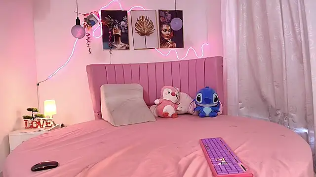 Azul horney online show from February 28, 2026, 10:20 pm