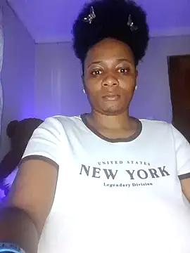 CocoBootyyy online show from December 3, 2024, 1:36 am