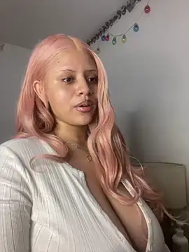 Snapshot of Charlotee_ chatting on April 16, 2026, 4:02 am Charlotee online show from April 16, 2026, 4:02 am