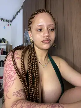 Snapshot of Charlotee_ chatting on March 22, 2026, 7:54 am Charlotee online show from March 22, 2026, 7:54 am