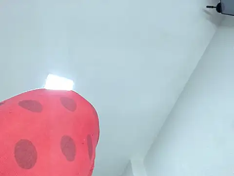 KasandraPhillips online show from November 23, 2025, 10:20 pm