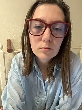 BeatriceTender online show from March 5, 2026, 6:59 pm