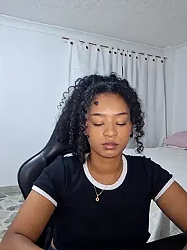 avellanatammy online show from April 10, 2026, 11:34 pm