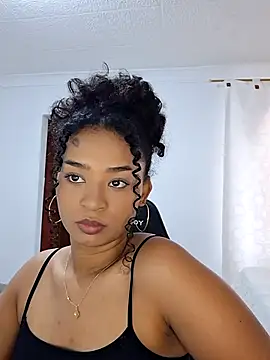 Snapshot of avellanatammy chatting on July 21, 2026, 8:32 pm avellanatammy online show from July 21, 2026, 8:32 pm