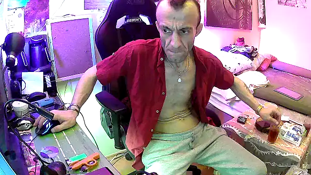 Snapshot of Aktorihann chatting on May 25, 2026, 6:34 am Aktorihann online show from May 25, 2026, 6:34 am