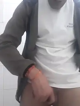 Snapshot of Aktorihann chatting on September 27, 2025, 10:05 pm Aktorihann online show from September 27, 2025, 10:05 pm