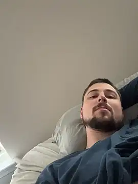 justinj27 online show from February 13, 2025, 12:32 pm