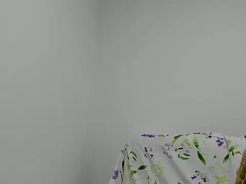 SamanthaBeke online show from April 30, 2026, 11:39 am