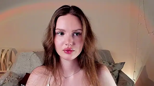 MishkaMe online show from December 16, 2025, 3:38 pm