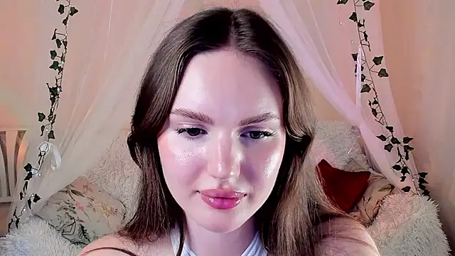 MishkaMe online show from November 7, 2025, 3:49 pm