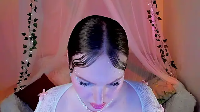 Snapshot of MishkaMe chatting on March 6, 2025, 2:51 pm MishkaMe online show from March 6, 2025, 2:51 pm