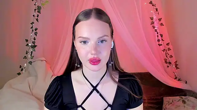 Snapshot of MishkaMe chatting on January 19, 2025, 4:14 pm MishkaMe online show from January 19, 2025, 4:14 pm