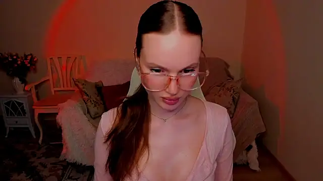 Snapshot of MishkaMe chatting on May 1, 2026, 5:51 pm MishkaMe online show from May 1, 2026, 5:51 pm