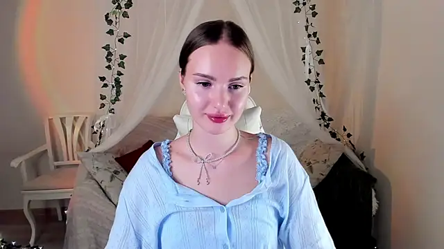 Snapshot of MishkaMe chatting on September 9, 2025, 4:16 pm MishkaMe online show from September 9, 2025, 4:16 pm