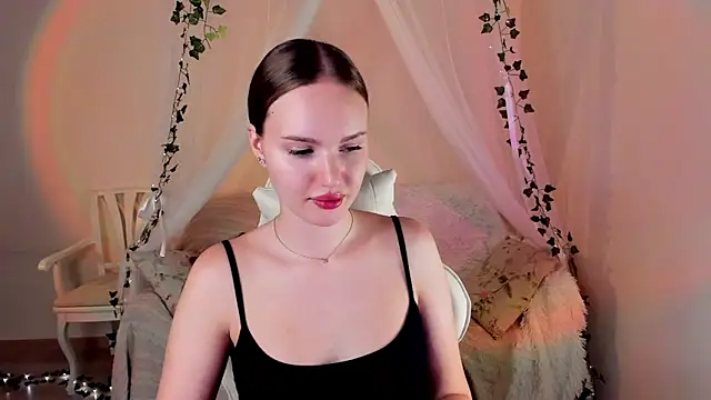 Snapshot of MishkaMe chatting on September 14, 2025, 3:56 pm MishkaMe online show from September 14, 2025, 3:56 pm