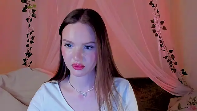 Snapshot of MishkaMe chatting on February 21, 2025, 3:43 pm MishkaMe online show from February 21, 2025, 3:43 pm