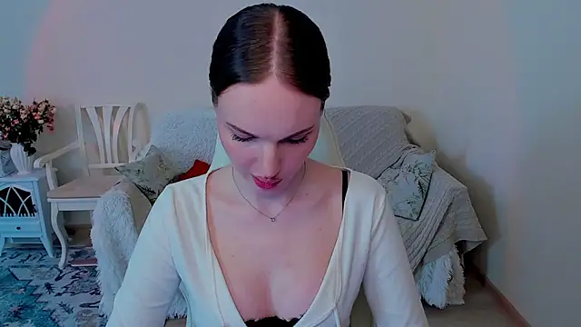 Snapshot of MishkaMe chatting on May 5, 2026, 4:10 pm MishkaMe online show from May 5, 2026, 4:10 pm