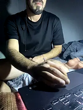 giorgakaci69 online show from November 5, 2025, 12:36 am