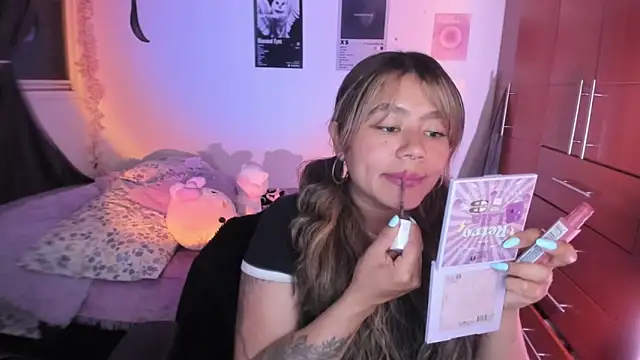 StephaniFox online show from March 31, 2026, 1:18 am