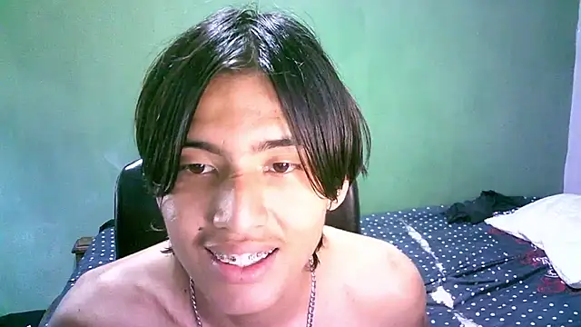 Luchitodiaz6969 online show from September 12, 2025, 6:29 pm