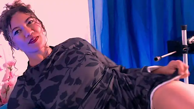 roberts kloe online show from September 25, 2025, 7:09 pm