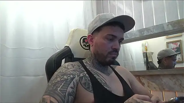 Snapshot of Angel_sex_latin chatting on October 10, 2025, 4:46 am Angel sex latin online show from October 10, 2025, 4:46 am