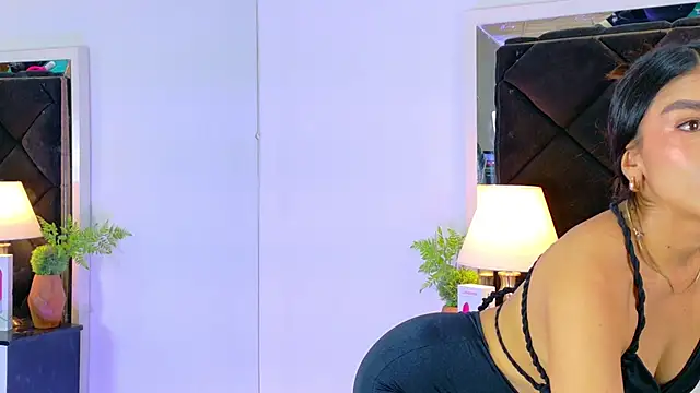 Holly Brensonexx  online show from October 2, 2025, 1:25 pm