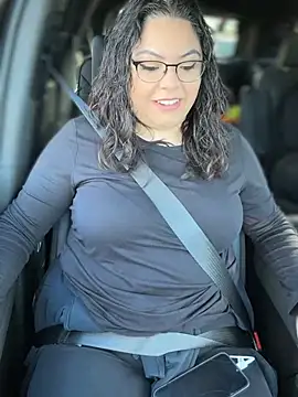 Snapshot of miacanela_xo chatting on February 6, 2026, 9:22 pm miacanela xo online show from February 6, 2026, 9:22 pm