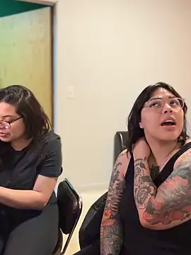 miacanela xo online show from December 17, 2025, 3:11 am